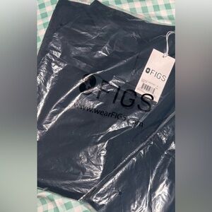 Womens figs rafaela size small! Dark harbor!